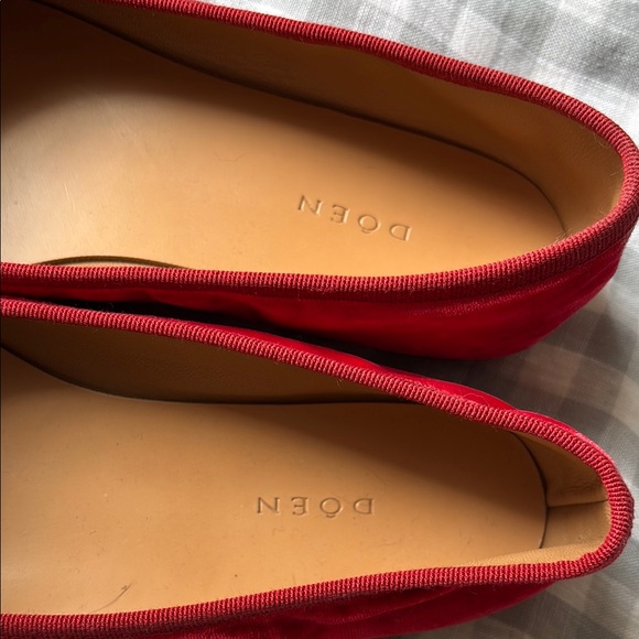 DÔEN ♦️ RARE Ruby Red Velvet ballet Flats Elegant Slip-On Shoes - Picture 2 of 5